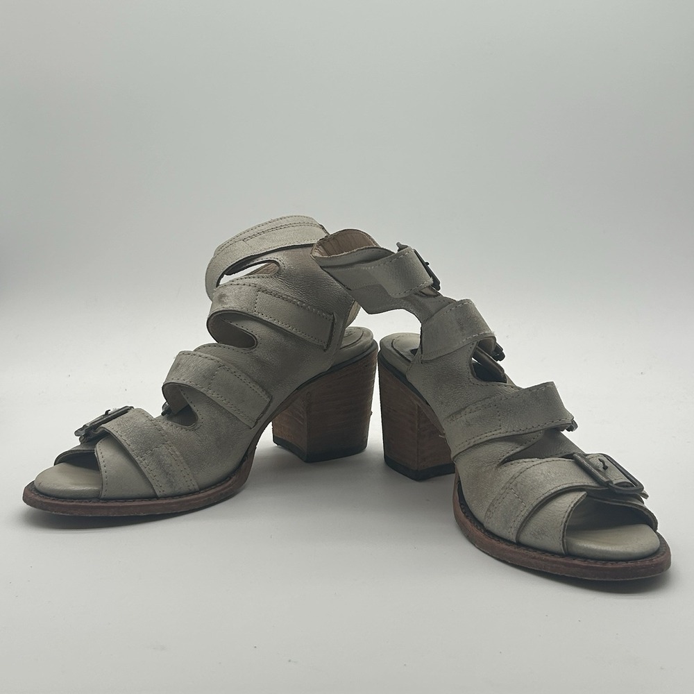 Freebird By Steven Quail Beige Leather Strappy Buckle Gladiator Sandals Size 7